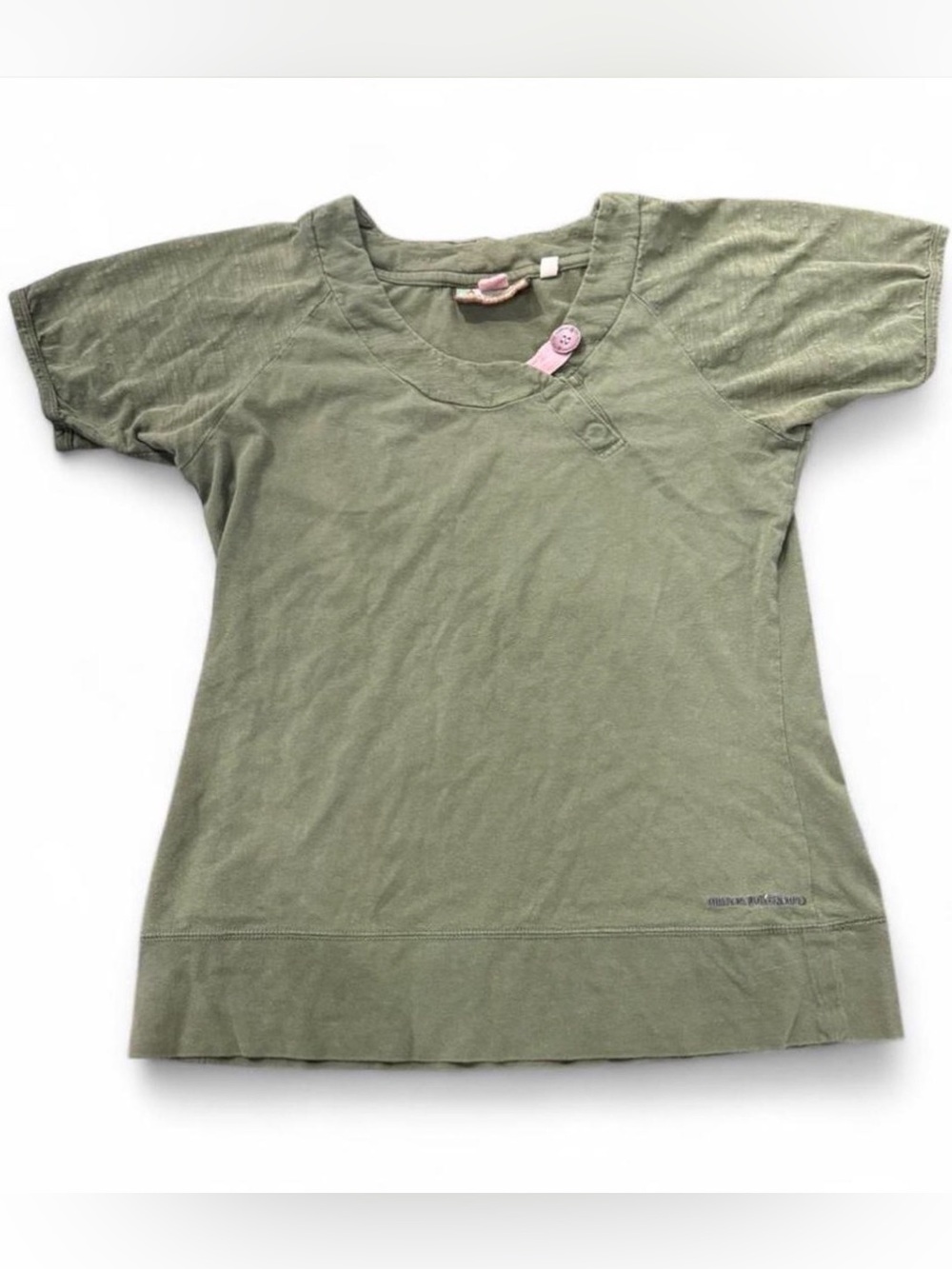 Mission Playground women’s M Green Short Sleeve Tee with Button Detail